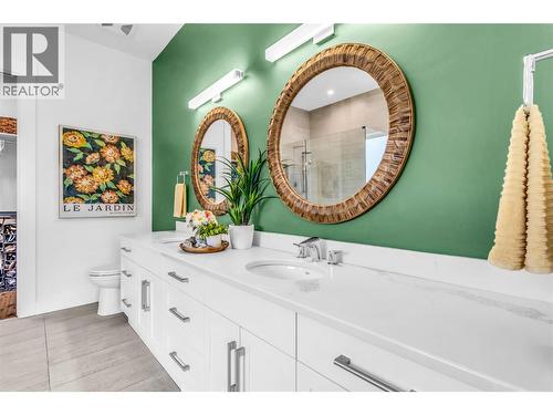 3452 Blue Grass Lane, Kelowna, BC - Indoor Photo Showing Bathroom