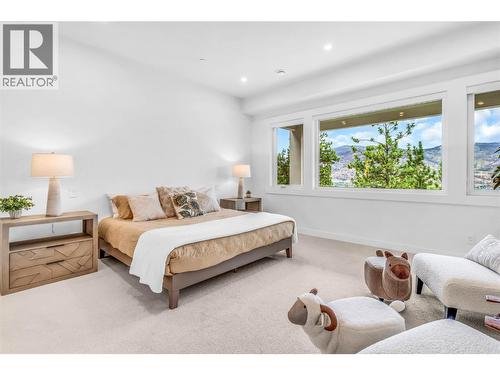 3452 Blue Grass Lane, Kelowna, BC - Indoor Photo Showing Bedroom