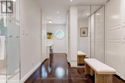 106 Appleby Place, Burlington, ON - Indoor Photo Showing Other Room