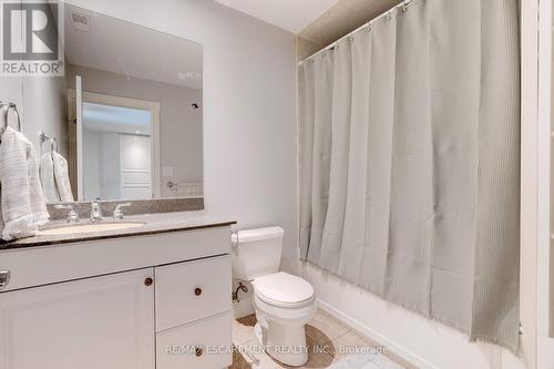 106 Appleby Place, Burlington, ON - Indoor Photo Showing Bathroom