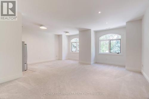 106 Appleby Place, Burlington, ON - Indoor Photo Showing Other Room