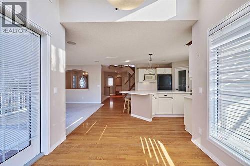 805 Panorama Hills Drive Nw, Calgary, AB - Indoor Photo Showing Other Room