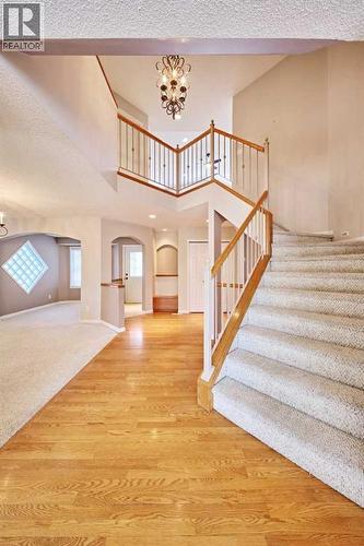 805 Panorama Hills Drive Nw, Calgary, AB - Indoor Photo Showing Other Room