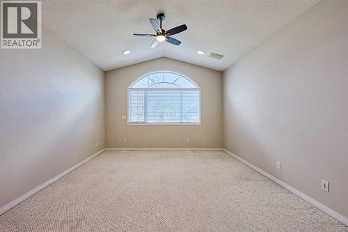 805 Panorama Hills Drive Nw, Calgary, AB - Indoor Photo Showing Other Room