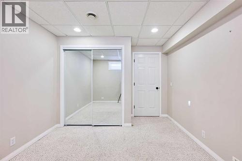 805 Panorama Hills Drive Nw, Calgary, AB - Indoor Photo Showing Other Room