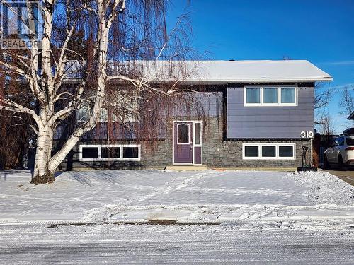 310 54 Avenue E, Claresholm, AB - Outdoor