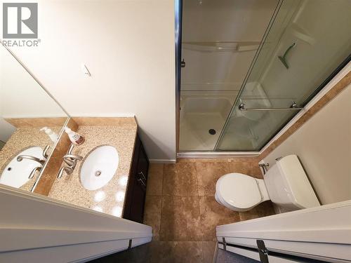 310 54 Avenue E, Claresholm, AB - Indoor Photo Showing Bathroom