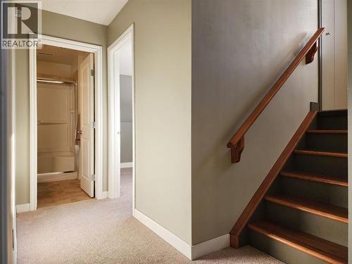 310 54 Avenue E, Claresholm, AB - Indoor Photo Showing Other Room