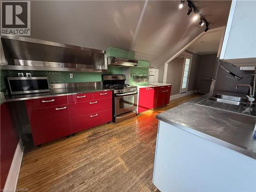 288 Frederick Street, Kitchener, ON - Indoor Photo Showing Kitchen