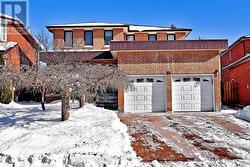 45 ROYAL GARDEN BOULEVARD  Vaughan, ON L4L 7C4