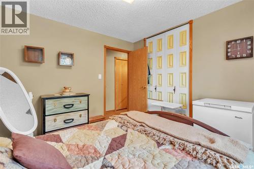 178 4Th Street E, Pierceland, SK - Indoor Photo Showing Bedroom