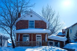 87 Eglin Street N Orillia, ON L3V 1S3