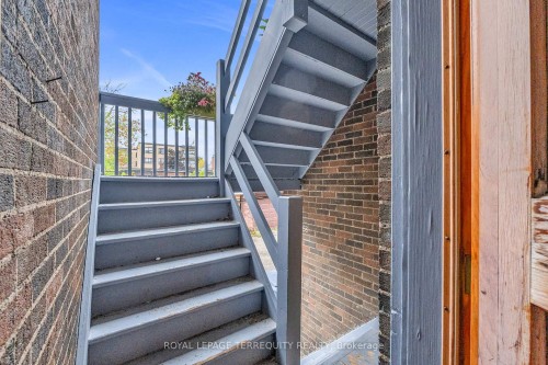 51 Claxton Boulevard, Toronto, ON - Outdoor
