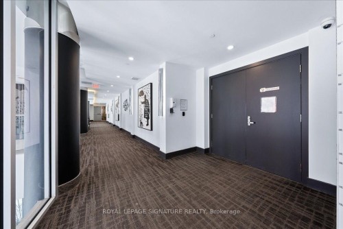 Lph06-9471 Yonge Street, Richmond Hill, ON - Indoor Photo Showing Other Room