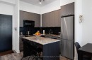 332-9471 Yonge Street, Richmond Hill, ON  - Indoor Photo Showing Kitchen 