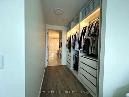 321-689 The Queensway N/A, Toronto, ON - Indoor