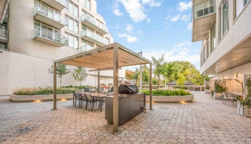 321-689 The Queensway N/A, Toronto, ON - Outdoor With Exterior