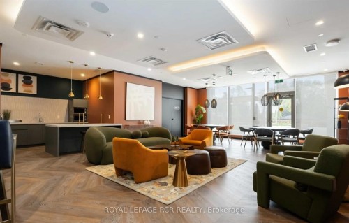 321-689 The Queensway N/A, Toronto, ON - Indoor