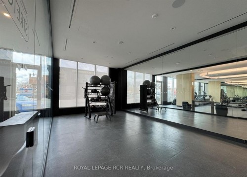 321-689 The Queensway N/A, Toronto, ON - Indoor Photo Showing Gym Room