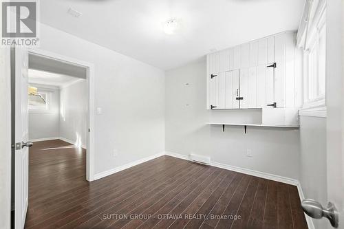 1654 Abbey Road, Ottawa, ON - Indoor Photo Showing Other Room