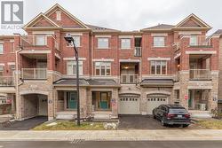 481 MANHATTAN COMMON  Oakville, ON L6H 3P6