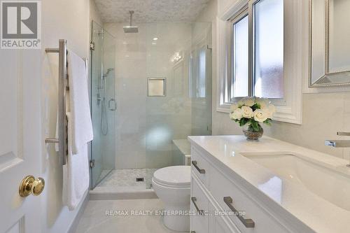 4576 Tribal Court, Mississauga, ON - Indoor Photo Showing Bathroom