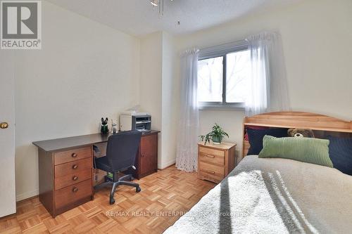 4576 Tribal Court, Mississauga, ON - Indoor Photo Showing Bedroom