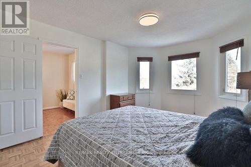 4576 Tribal Court, Mississauga, ON - Indoor Photo Showing Bedroom
