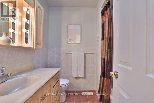 4576 Tribal Court, Mississauga, ON - Indoor Photo Showing Bathroom