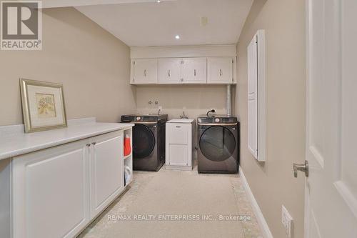 208 Mineola Road W, Mississauga, ON - Indoor Photo Showing Laundry Room