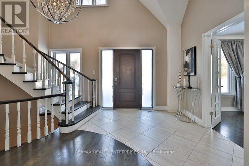 208 Mineola Road W, Mississauga, ON - Indoor Photo Showing Other Room