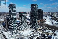 512 - 30 INN ON THE PARK DRIVE  Toronto, ON M3C 0P7