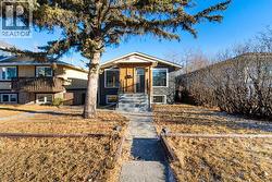 4608 70 Street NW  Calgary, AB T3B 2K6