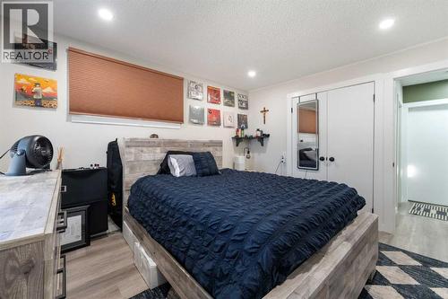 4608 70 Street Nw, Calgary, AB - Indoor Photo Showing Bedroom