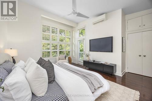 29B Beechwood Drive, Toronto, ON - Indoor Photo Showing Bedroom