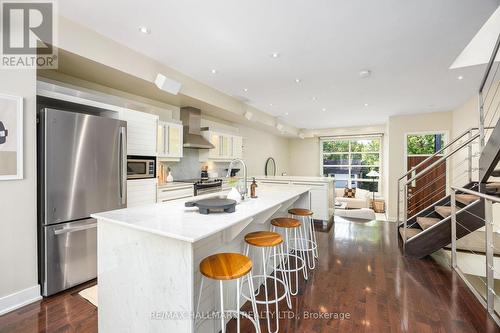 29B Beechwood Drive, Toronto, ON - Indoor Photo Showing Kitchen With Upgraded Kitchen