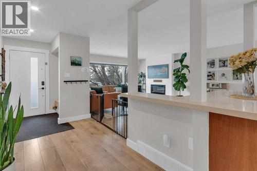 184 Cornwallis Drive Nw, Calgary, AB - Indoor