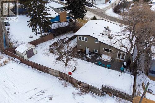 184 Cornwallis Drive Nw, Calgary, AB - Outdoor