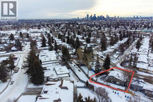 184 Cornwallis Drive Nw, Calgary, AB - Outdoor With View