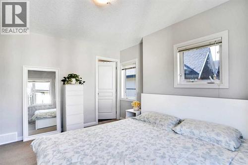 1511 Wentworth Villas Sw, Calgary, AB - Indoor Photo Showing Bedroom