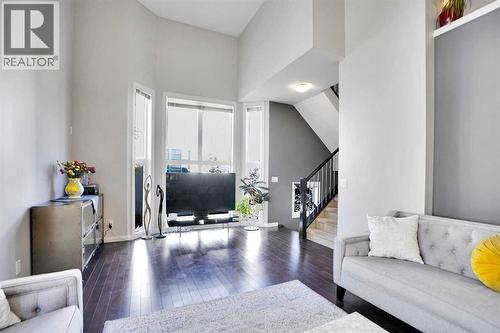 1511 Wentworth Villas Sw, Calgary, AB - Indoor