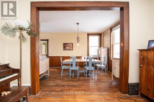 1665 Dranoel Road, Cavan Monaghan (Cavan Twp), ON - Indoor Photo Showing Dining Room
