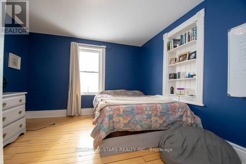 1665 Dranoel Road, Cavan Monaghan (Cavan Twp), ON - Indoor Photo Showing Bedroom
