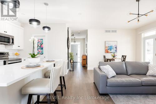 Great connection & flow throughout the main floor. - 1 Princeton Common Street, St. Catharines (Lakeport), ON 