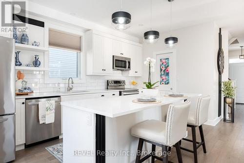 The countertops are beautiful quartz! - 1 Princeton Common Street, St. Catharines (Lakeport), ON 