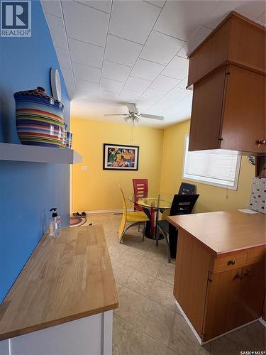 207 3Rd Street Ne, Ituna, SK - Indoor