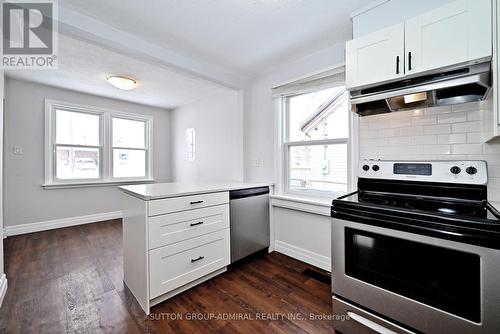 145 Ninth Avenue, Kitchener, ON - Indoor Photo Showing Kitchen
