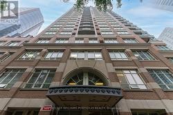 904 - 100 HAYDEN STREET  Toronto, ON M4Y 3C7