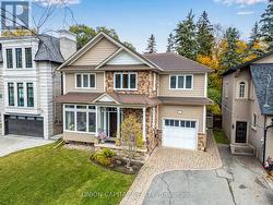 58 STUART AVENUE  Toronto, ON M2N 1B3