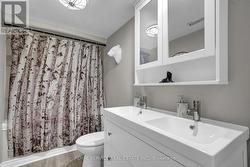 Downstairs 5 Piece Bathroom - 